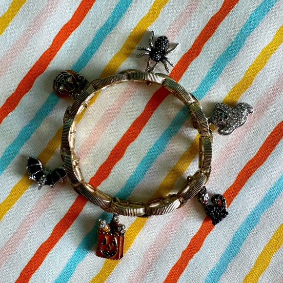 Jewelry - Halloween style vintage charm bracelet